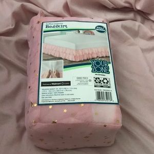 Pink star bed skirt